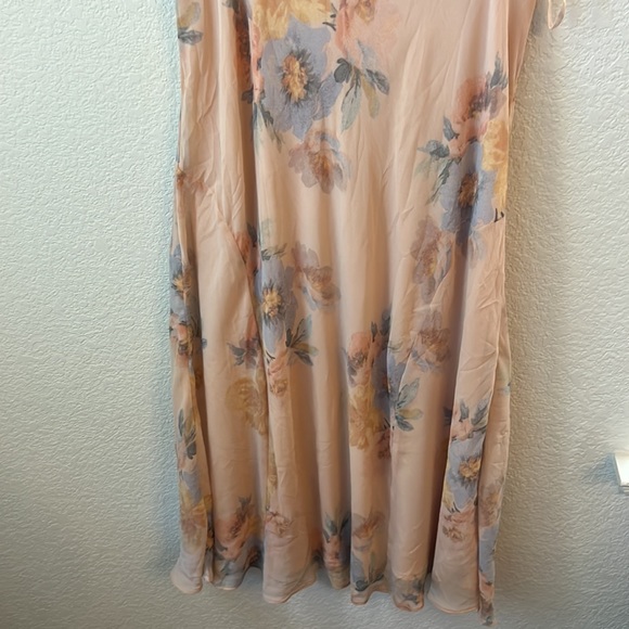 Lauren Ralph Lauren Floral Crinkled Georgette Midi Dress - Picture 5 of 11